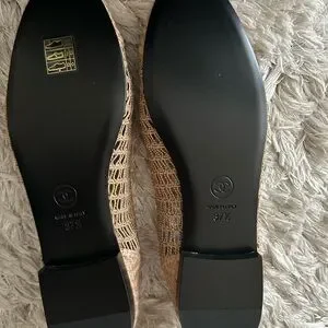 CHANEL バレリーナ・シャネル 37,5 バレリーナ - ラムスキン & パテント カーフスキン、ブラック